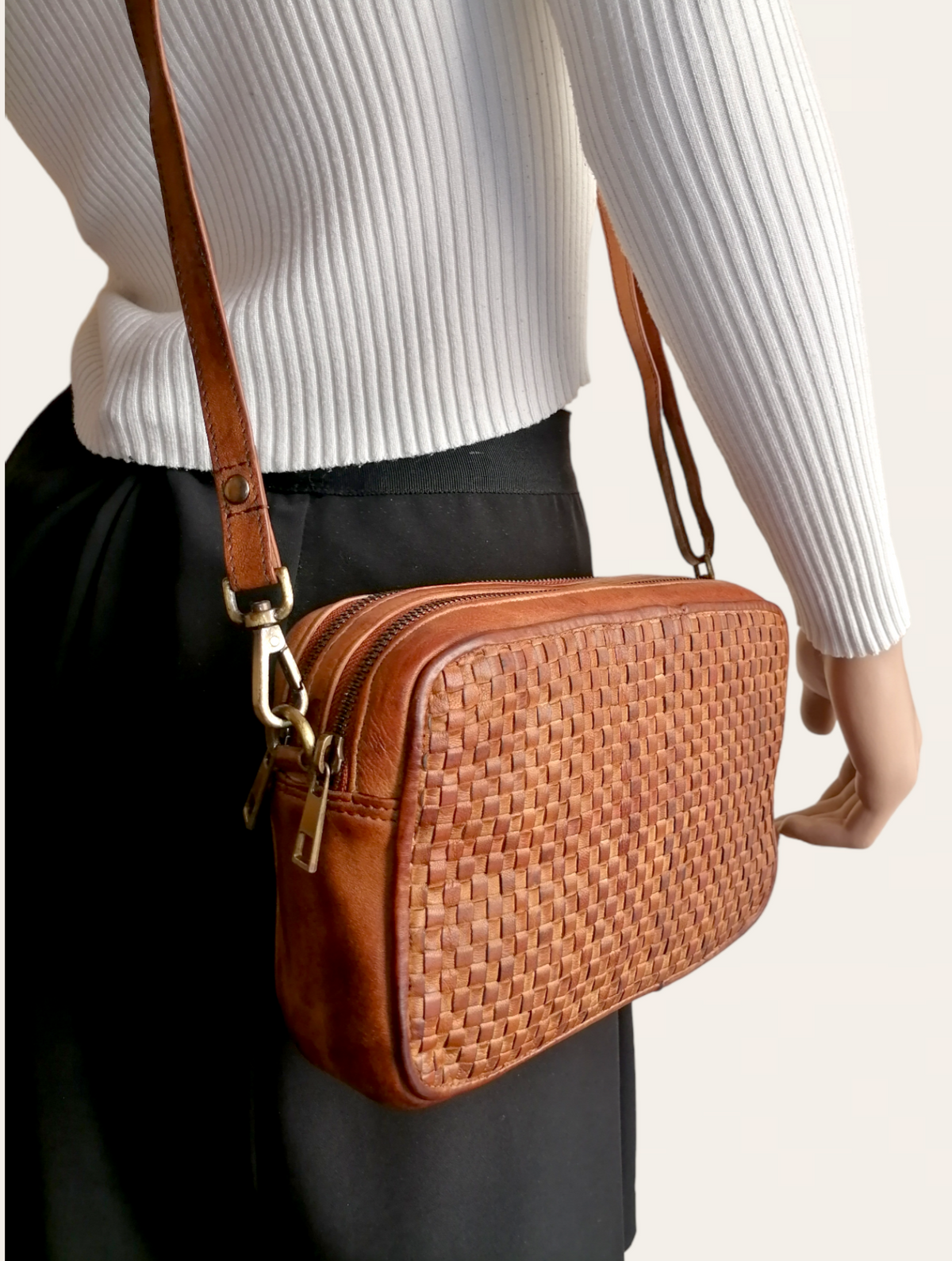 Tracolla Doppio Zip in Vera Pelle Intrecciata Sauvage | Stile Vintage