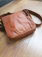 Messenger Bag 22x20 in Pelle Sauvage Vintage Made In Italy