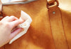 Guida alla manutenzione della borsa in pelle: Consigli e Trucchi