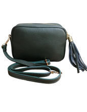 Carica l&#39;immagine nel visualizzatore di Gallery, Pochette Saponetta con Frangia in Vera Pelle Dollaro
