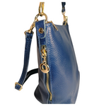 tracolla con due ciondoli dettagli