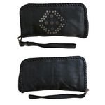 Portafoglio in Pelle Sauvage Morbida con Manico Borchie effetto Vintage