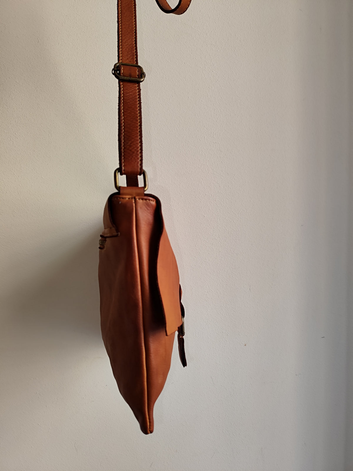 Messenger Bag in Pelle Sauvage Intrecciata Morbidissima Stile Vintage