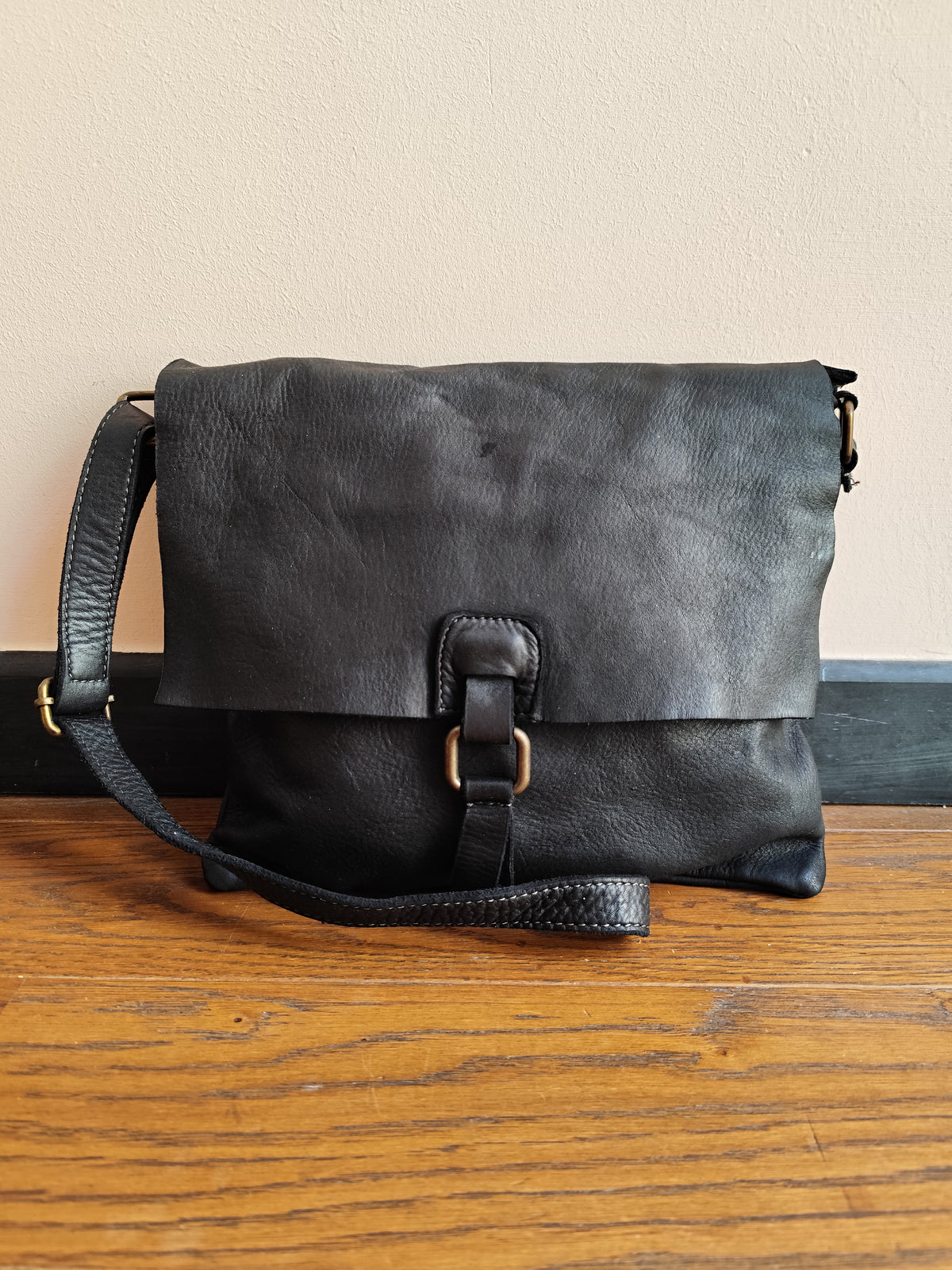 Messenger Bag in Pelle Sauvage Intrecciata Morbidissima Stile Vintage