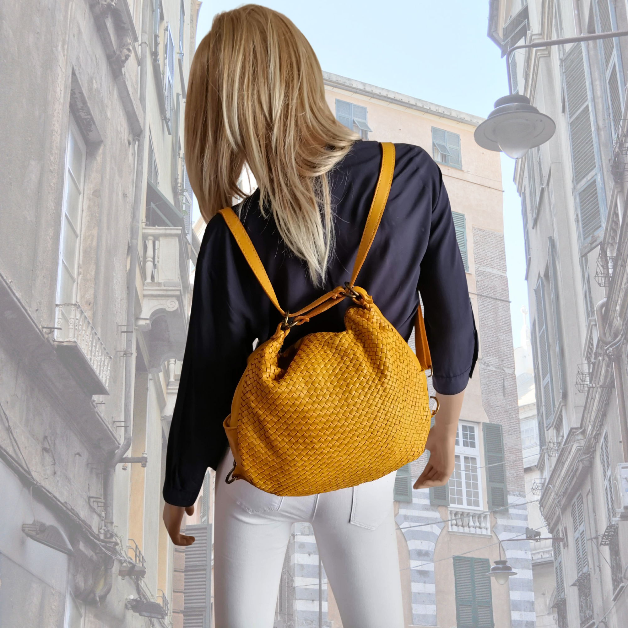 Borsa zaino donna MONTE ADAMELLO, in vera pelle morbida, colore ORO METALIZZATO, CHIARO SCURO, Made in Italy | BORSE A TRACOLLA IN PELLE | Emporium Italy Borsa zaino donna MONTE ADAMELLO, in vera pelle morbida, colore ORO METALIZZATO, CHIARO SCURO, Made in Italy | BORSE A TRACOLLA IN PELLE | Emporium Italy