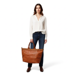 A metà prezzo! Borsa grande con Borchie in Vera Pelle Sauvage