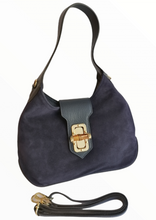 Carica l&#39;immagine nel visualizzatore di Gallery, borsa hobo bambù scamosciata blu

