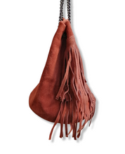 Carica l&#39;immagine nel visualizzatore di Gallery, borsa frangia catena side
