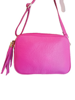 Pochette Saponetta con Frangia in Vera Pelle Dollaro