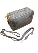 Carica l&#39;immagine nel visualizzatore di Gallery, Borsa Pochette Doppio zip con Tracolla MADE IN ITALY
