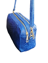 Carica l&#39;immagine nel visualizzatore di Gallery, Borsa Pochette Doppio zip con Tracolla MADE IN ITALY
