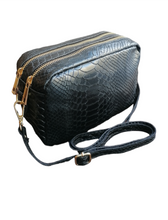 Carica l&#39;immagine nel visualizzatore di Gallery, Borsa Pochette Doppio zip con Tracolla MADE IN ITALY
